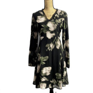 Simply Vera Vera Wang Watercolor Floral Dress Black A-Line‎ Mini Size 6